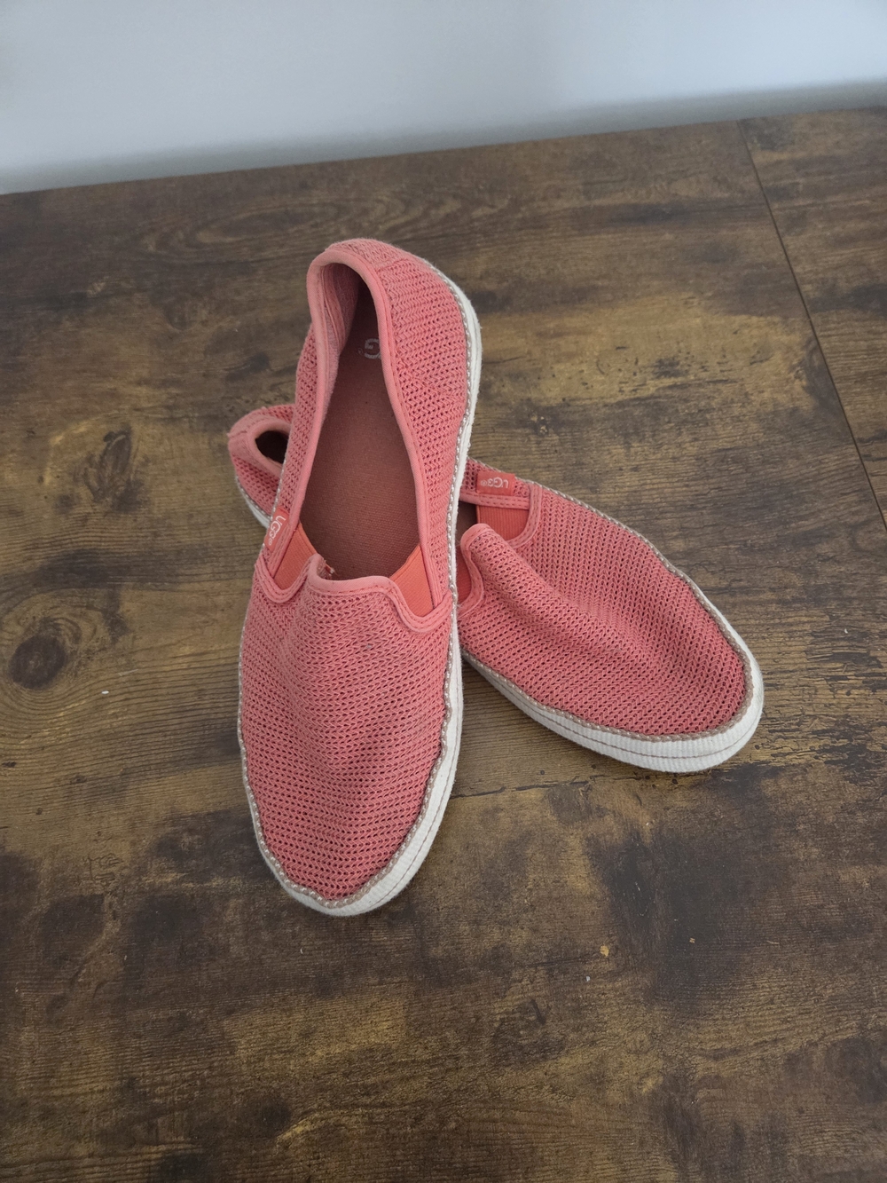 UGG Women's Coral Knit Slip-On Mules